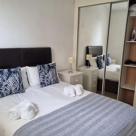 Stunning 2 Bed/2 Bath Flat In Waterloo, London Apartment Exterior photo