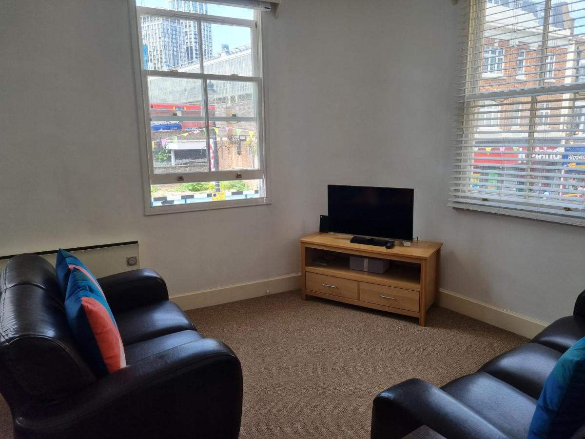 Stunning 2 Bed/2 Bath Flat In Waterloo, London Apartment Exterior photo